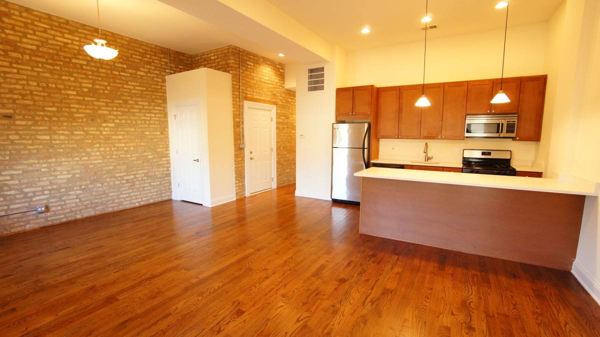 Apartment for rent at 2834-36 N Albany, Chicago, IL 60618