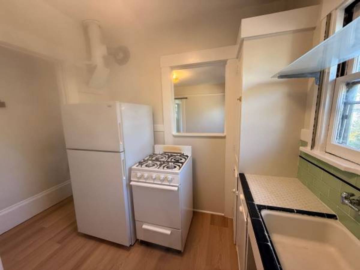Apartment for rent at 2642 Derby St, Berkeley, CA 94705