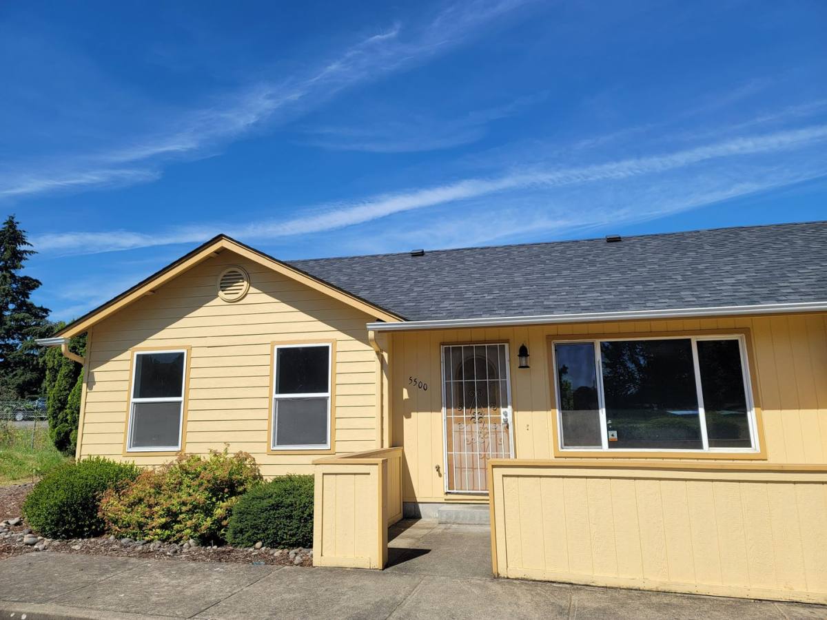 Condo for rent at 5500 E St, Springfield, OR 97478