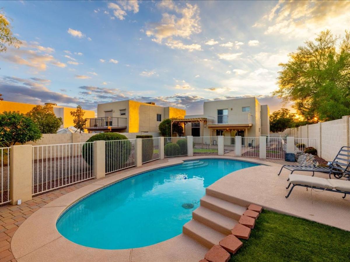 House for rent at 1294 W Seep Willow Place, Tucson, AZ 85737