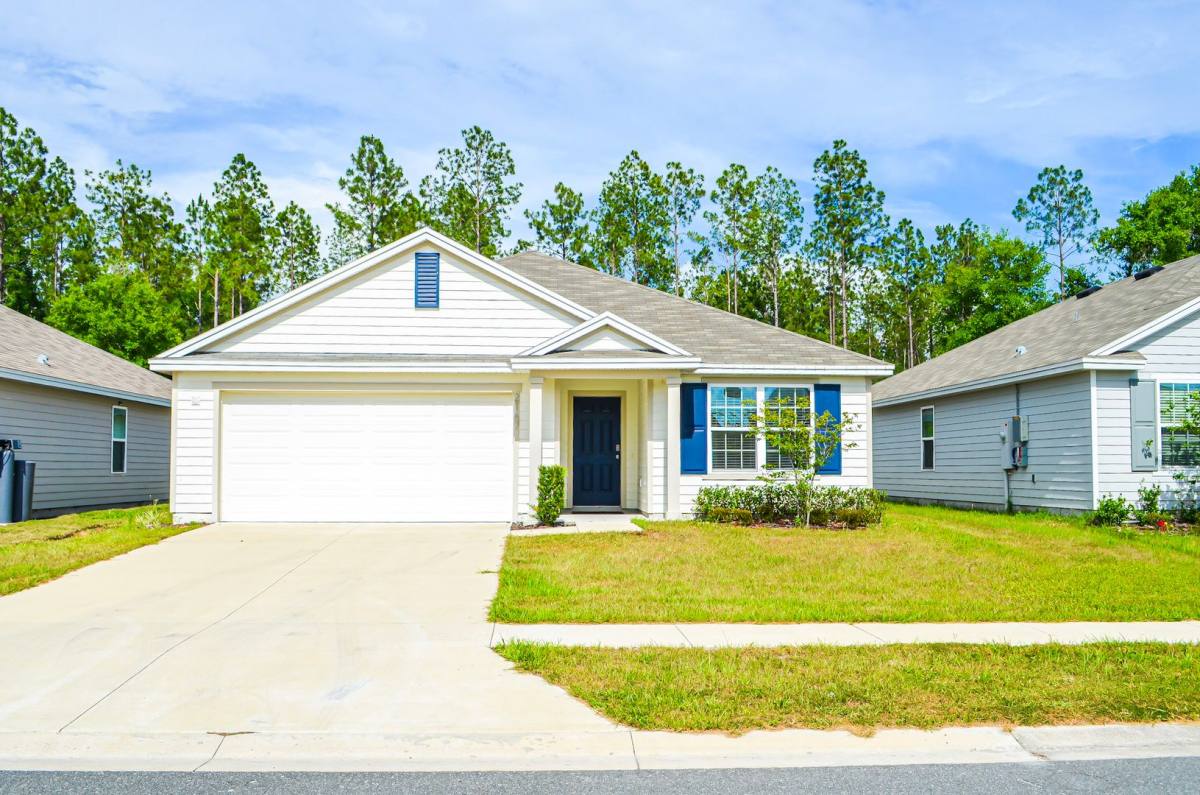 House for rent at 2167 NW 246th Terrace, Newberry, FL 32669