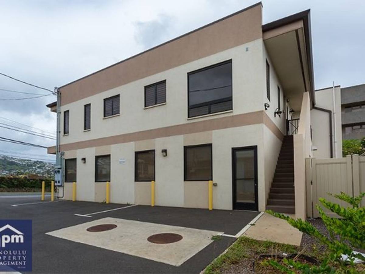 Townhouse for rent at 1437 B N King St, Honolulu, HI 96817