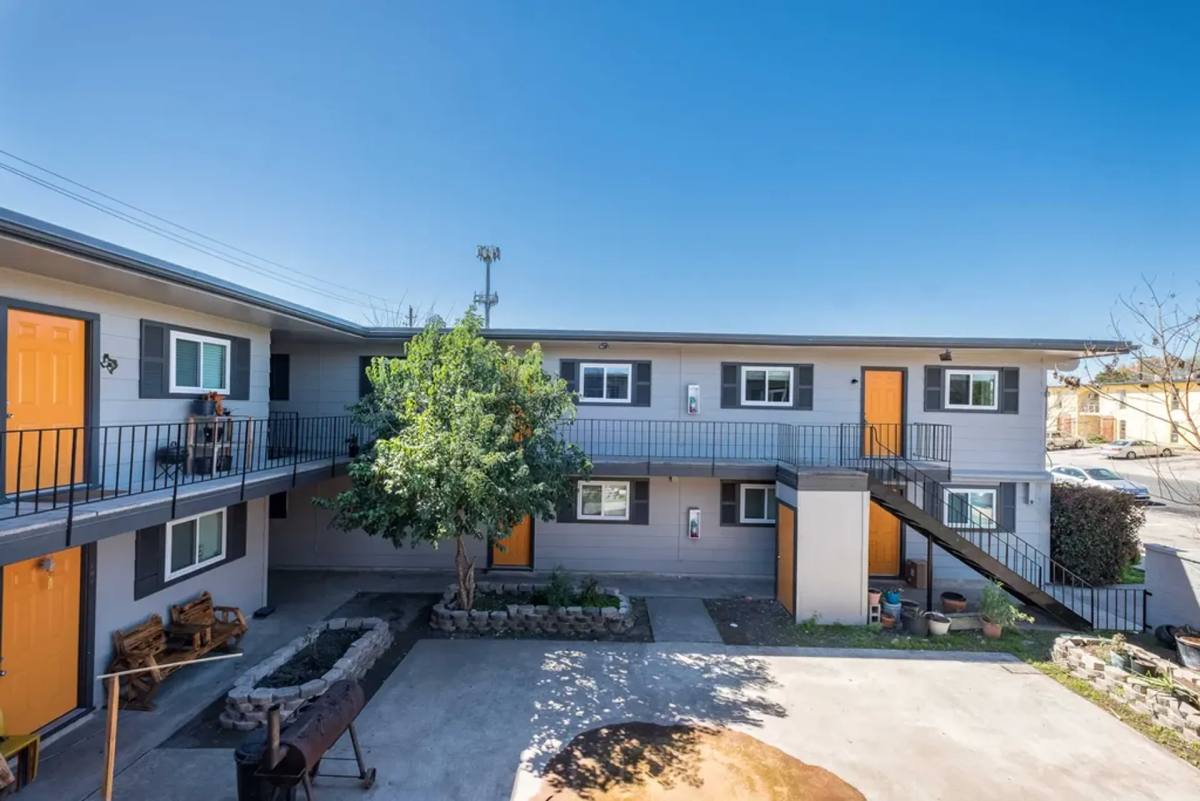 Apartment for rent at 7945 Gault St, Austin, TX 78757