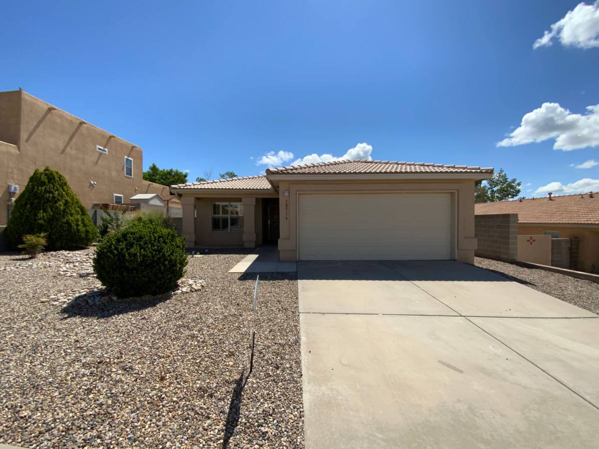 House for rent at 10516 Sorrento Dr NW, Albuquerque, NM 87114
