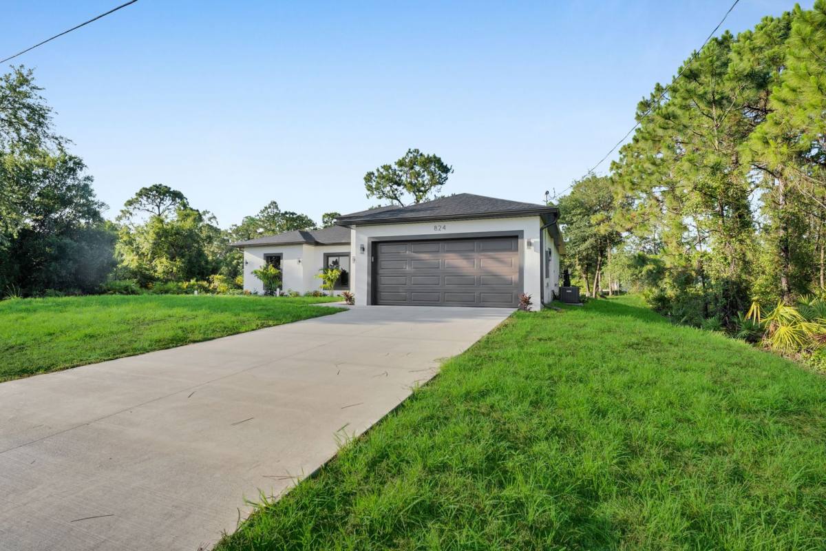 House for rent at 848 Calumet St E, Lehigh Acres, FL 33974