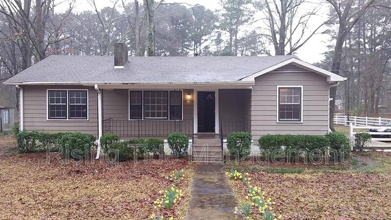 House for rent at 129 14th Ave NW, Birmingham, AL 35215
