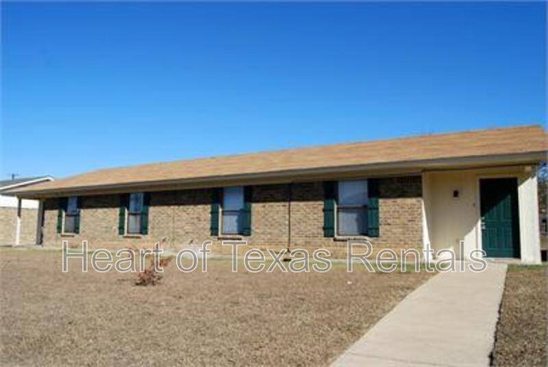 Apartment for rent at 2410 Comanche Trail, Woodway, TX 76712