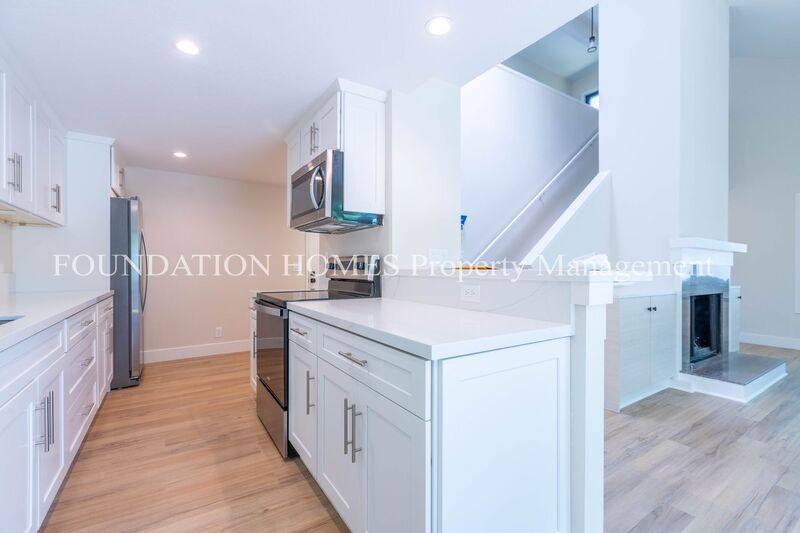 Townhouse for rent at 74 Windstone Dr, San Rafael, CA 94903