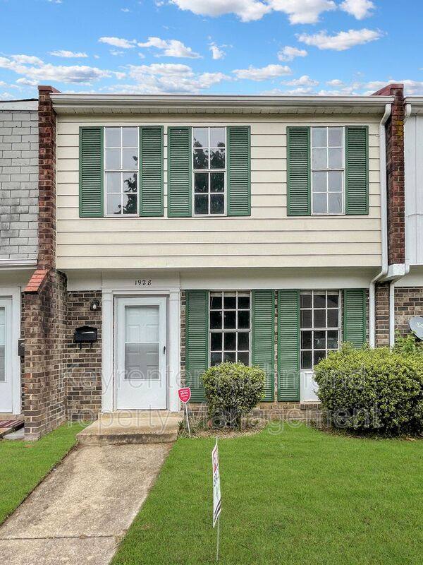 Townhouse for rent at 1928 Repp Circle, Henrico, VA 23075