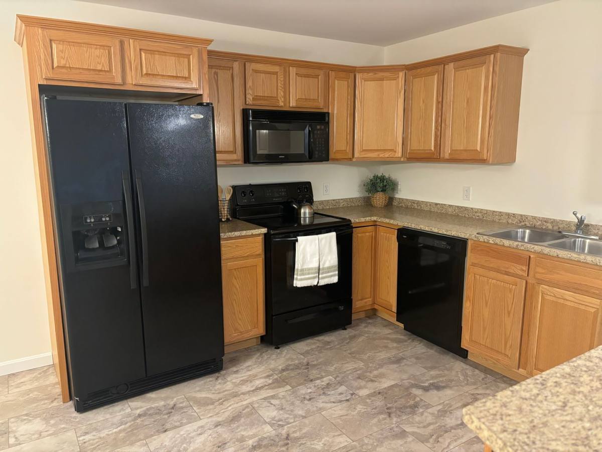 Apartment for rent at 4 Commonwealth Lane, Augusta, ME 04330