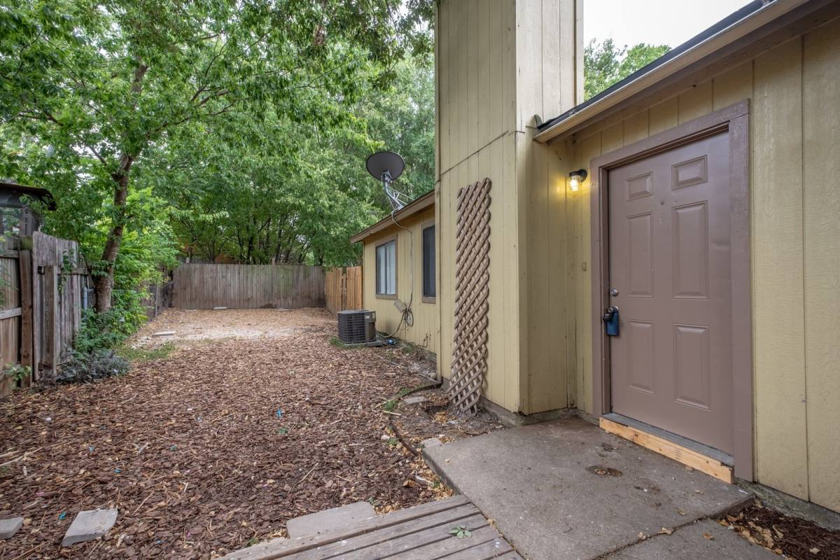 Townhouse for rent at 12901 A Chromite, Austin, TX 78727