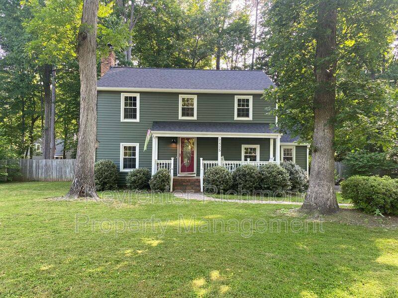 House for rent at 2425 Crowncrest Dr, Henrico, VA 23233