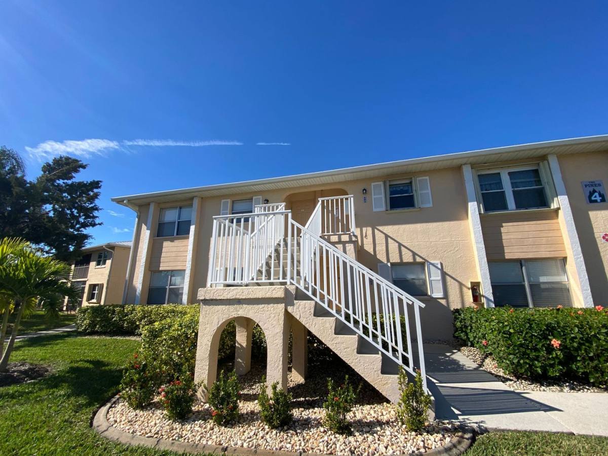 Apartment for rent at 25050 Sandhill Blvd Bldg #4, Punta Gorda, FL 33983