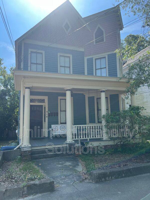 Apartment for rent at 216 N 6th St #1, Wilmington, NC 28401