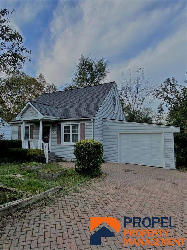 House for rent at 3345 Edgewood Dr, Ann Arbor, MI 48104