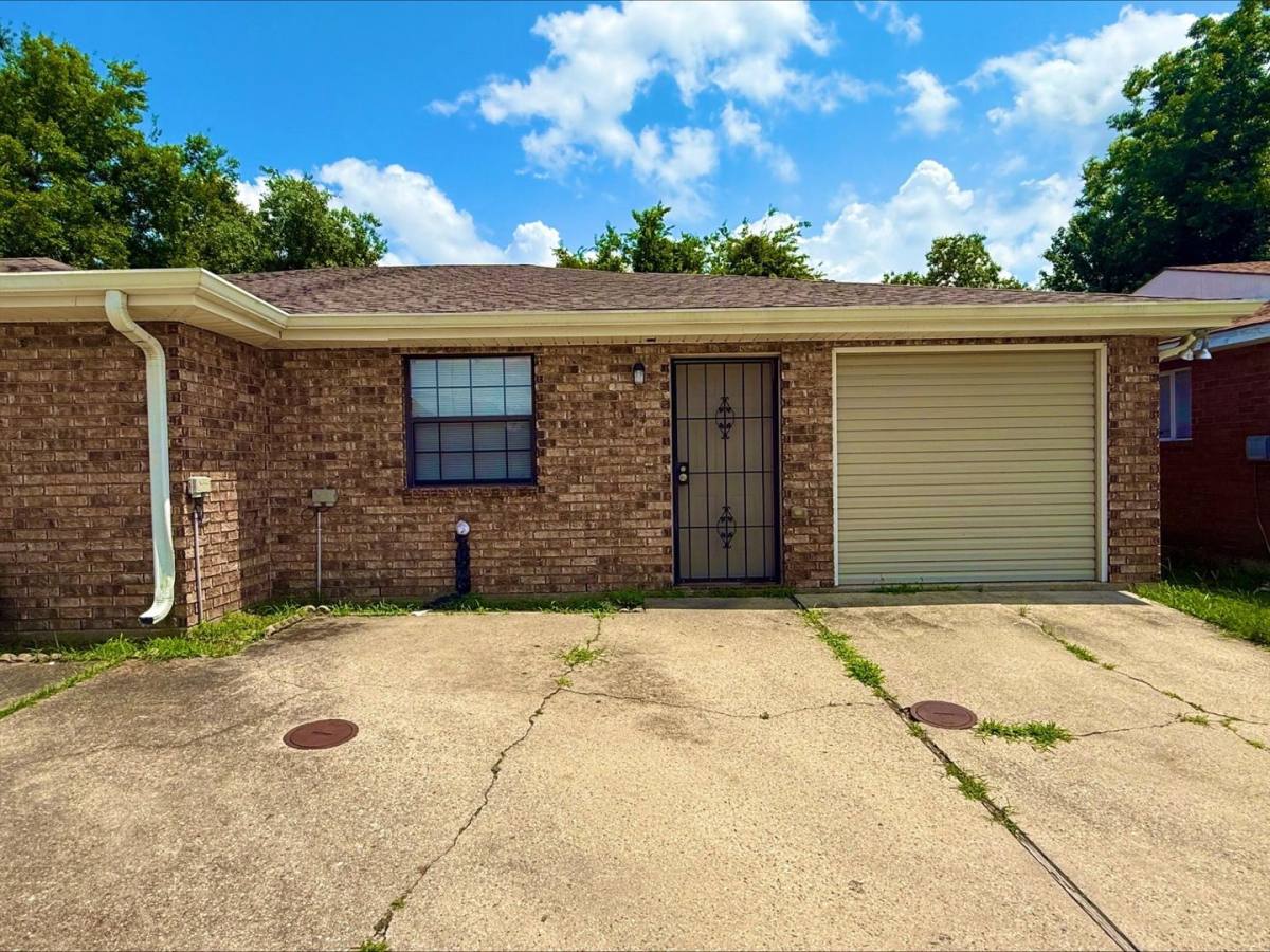 House for rent at 6246 Erin Dr, New Orleans, LA 70126
