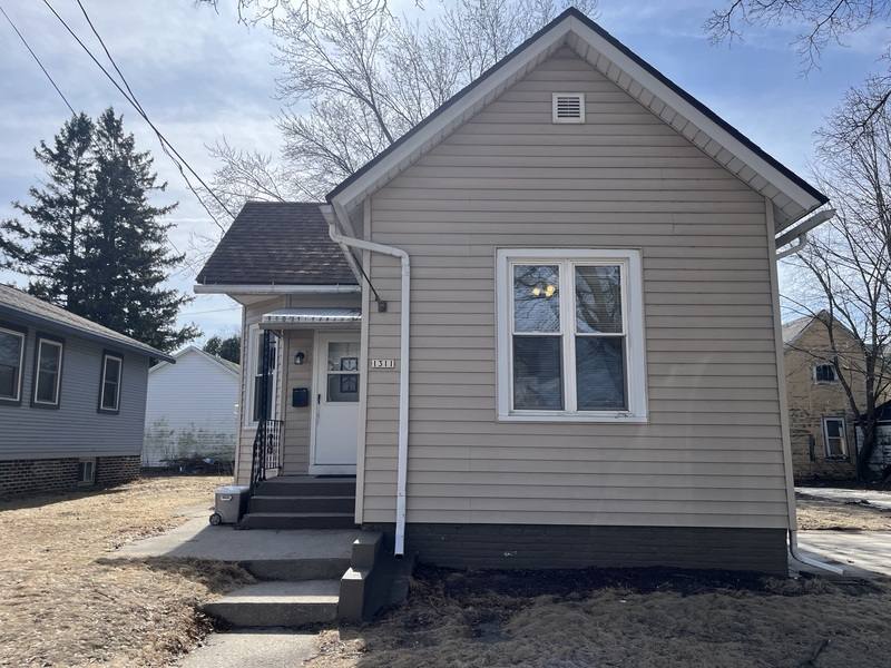 House for rent at 1311 Hamilton St, Manitowoc, WI 54220