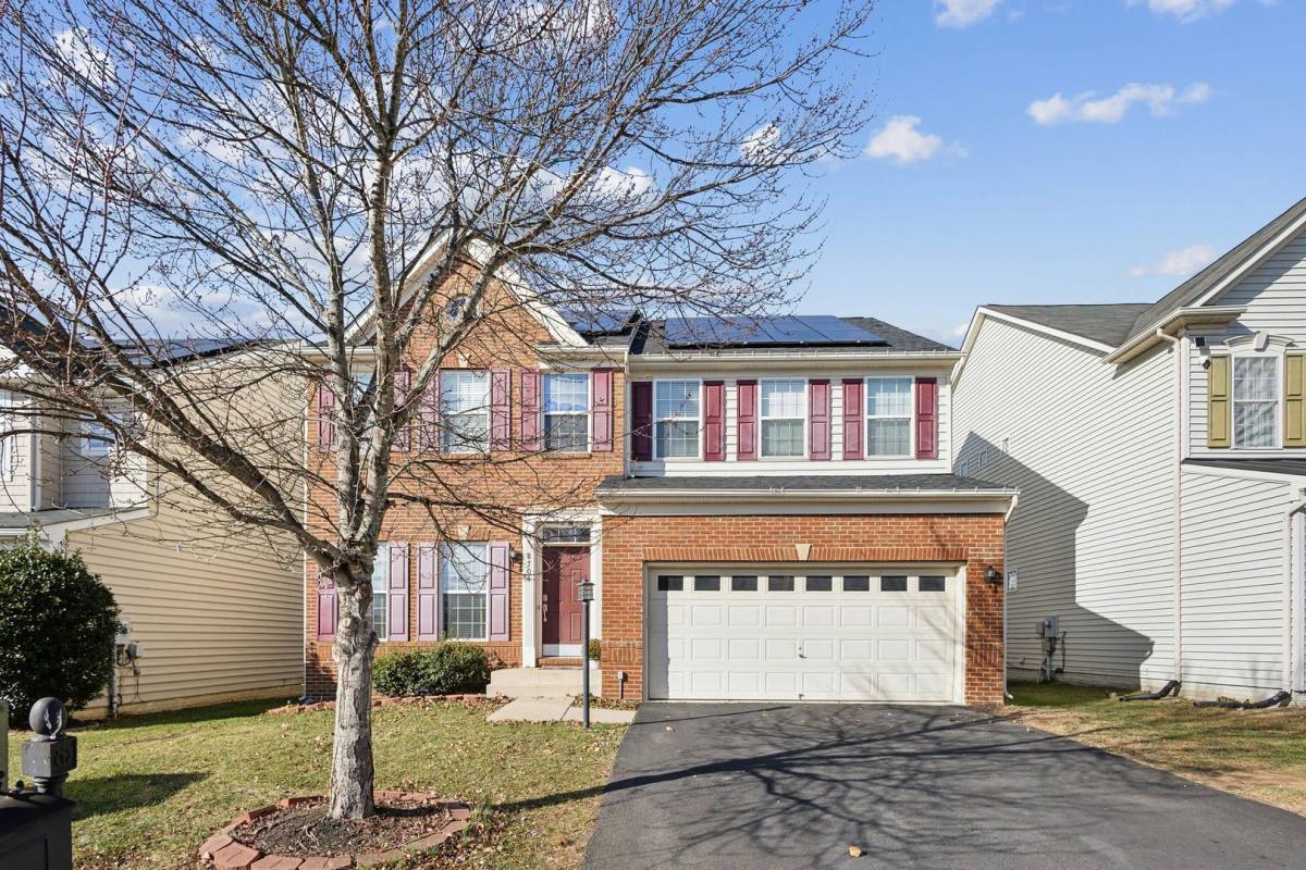 House for rent at 8704 Harefield Lane, Bristow, VA 20136