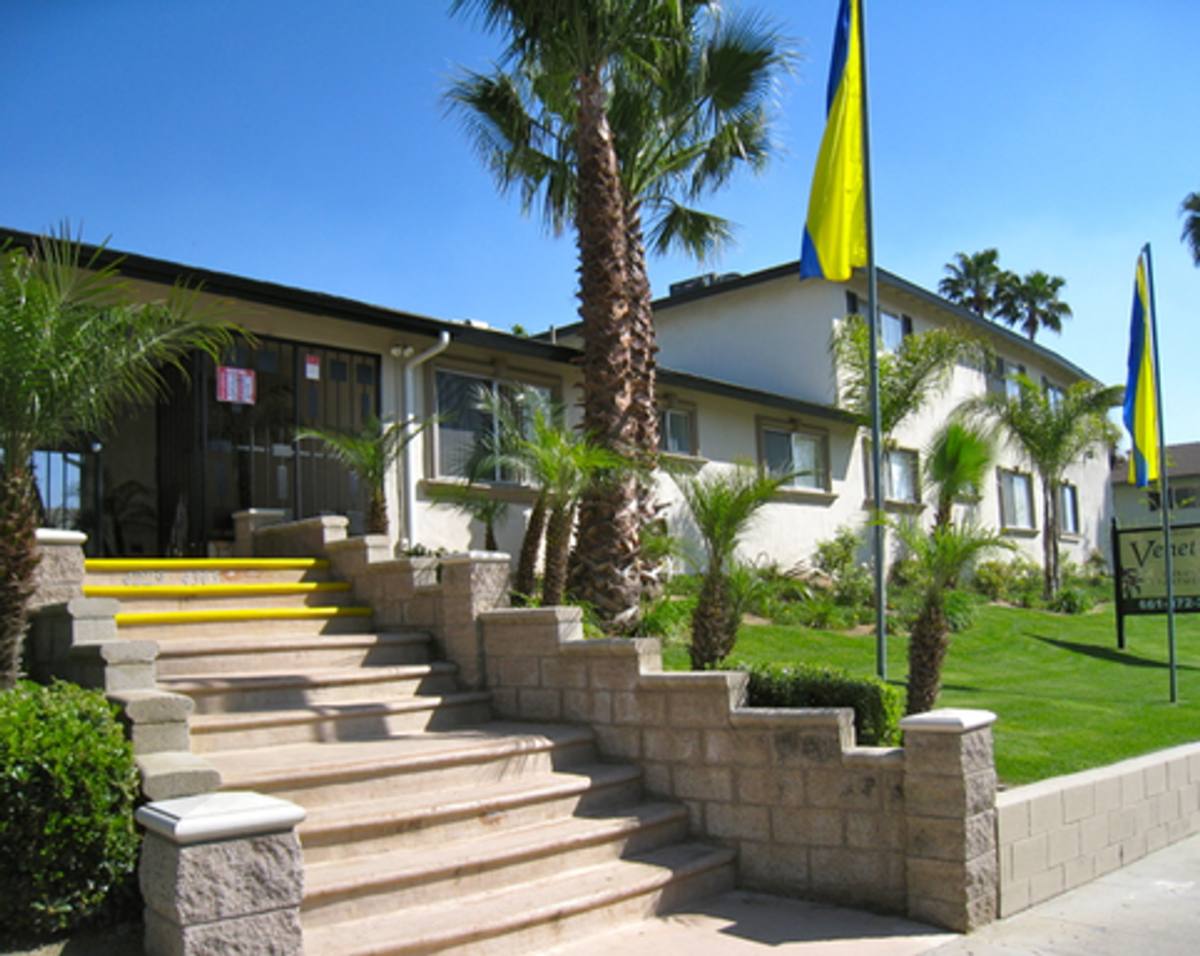 Apartment for rent at 4229-4317 Columbus St, Bakersfield, CA 93306