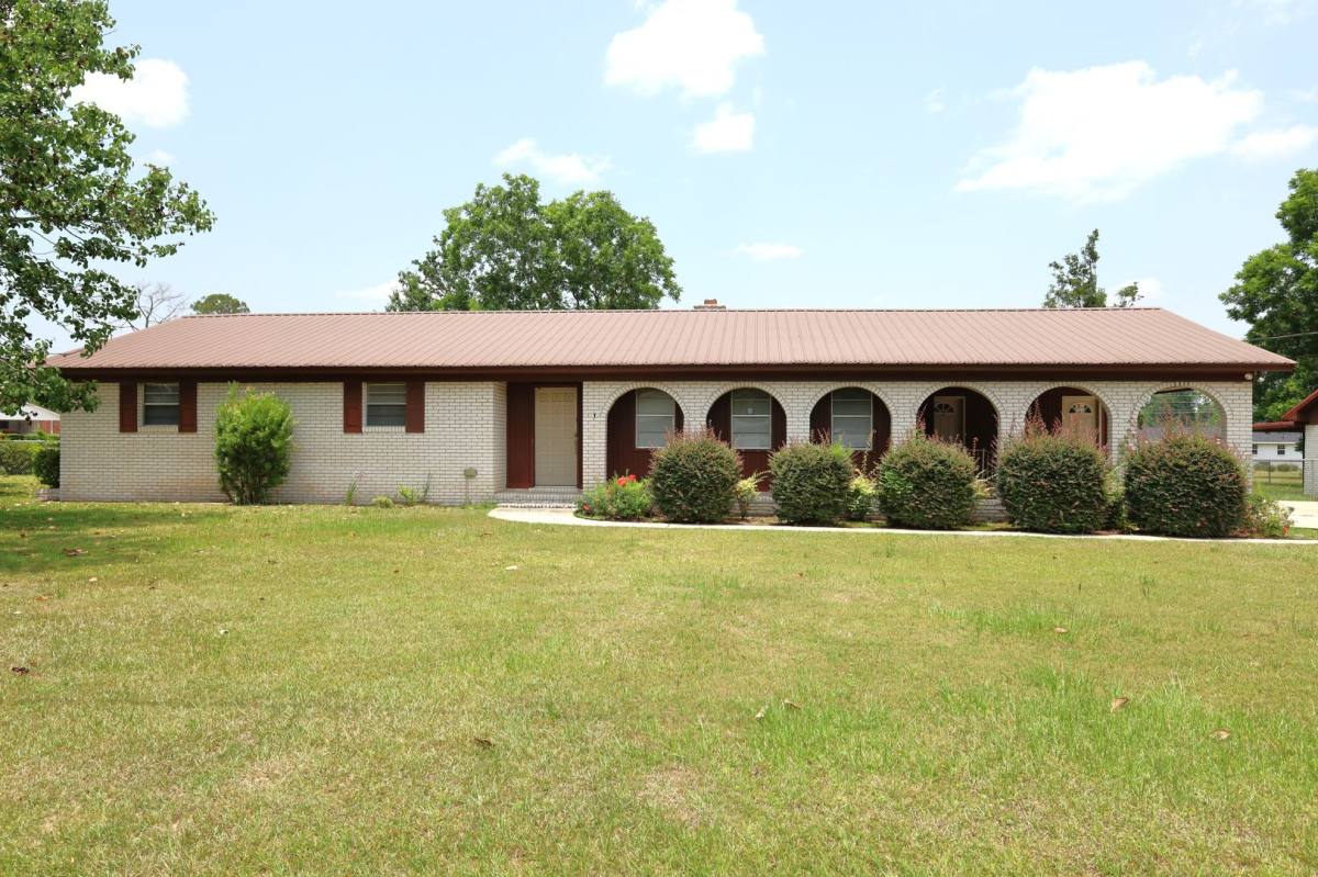 House for rent at 3101 Wallace Dr, Valdosta, GA 31605