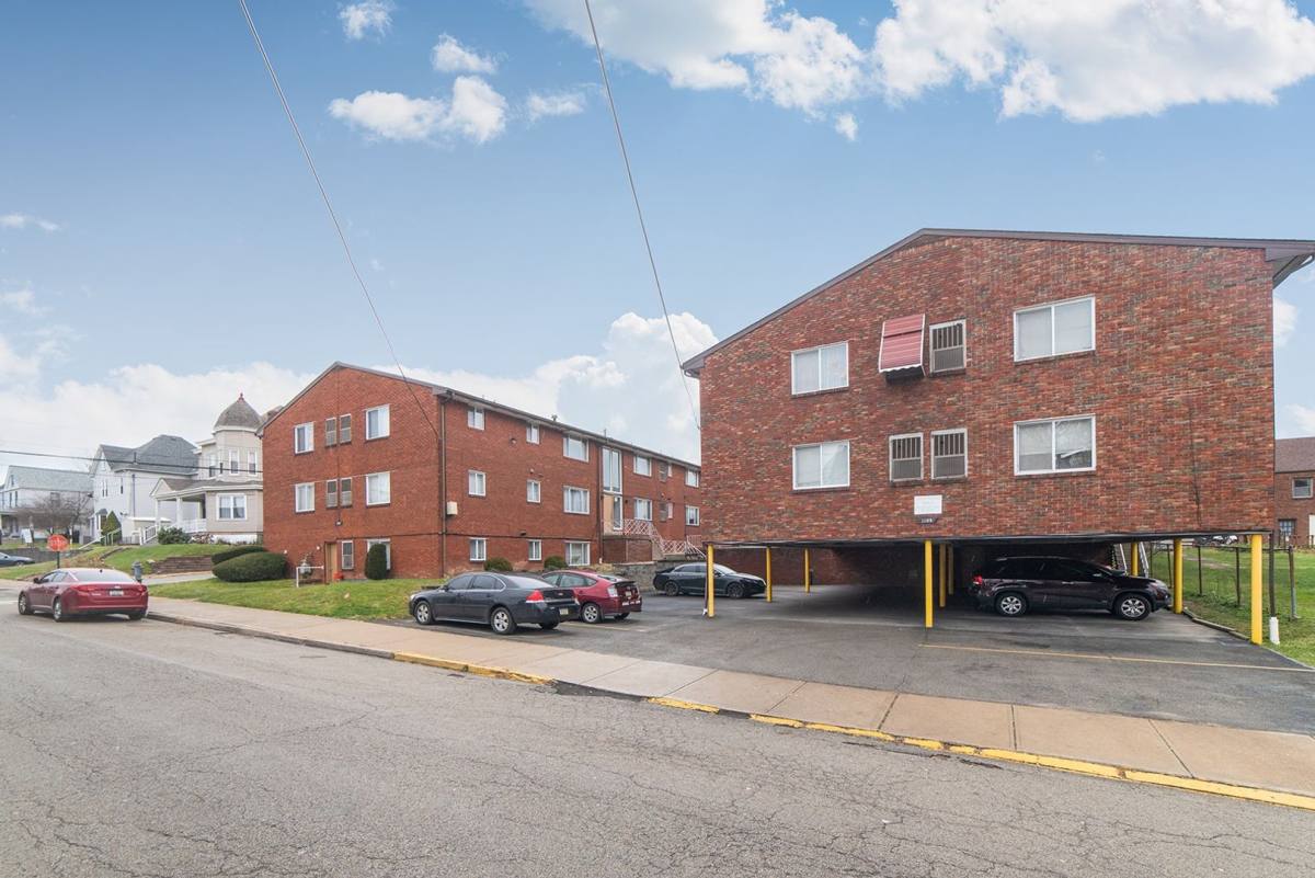 Apartment for rent at 1101-1105 Broadway Ave, East McKeesport, PA 15035