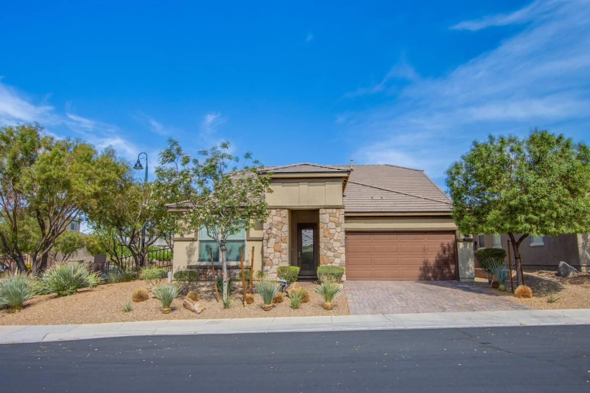 House for rent at 2664 Ornate Regiment St, Henderson, NV 89044