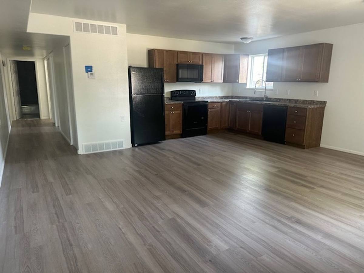 Apartment for rent at 1406 S Boxelder, Casper, WY 82604
