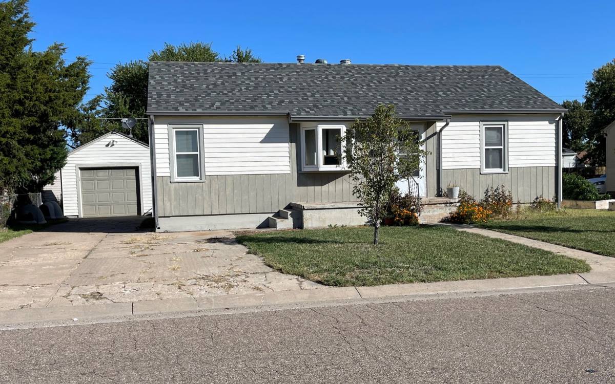 House for rent at 3010 23rd St, Great Bend, KS 67530