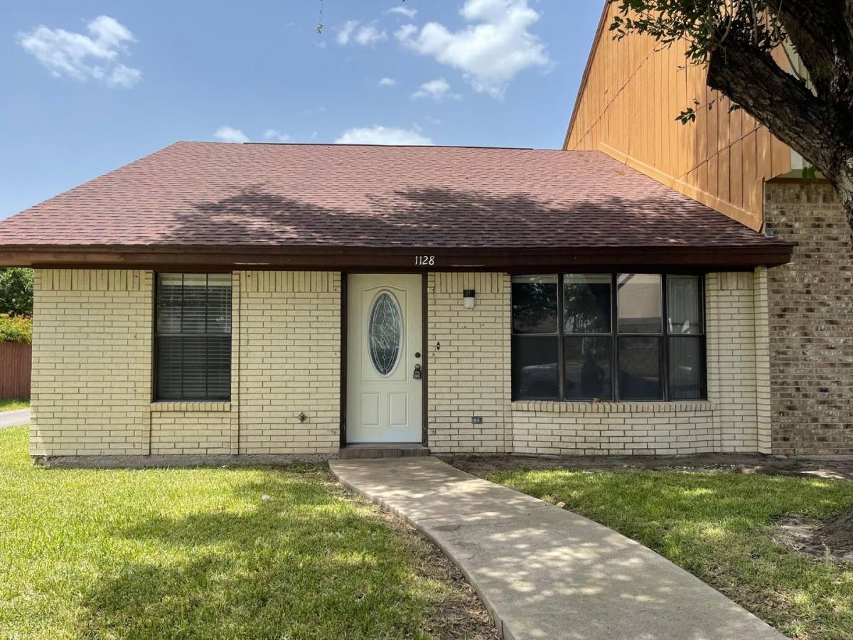 1128 Redbud Ave, McAllen, TX 78504