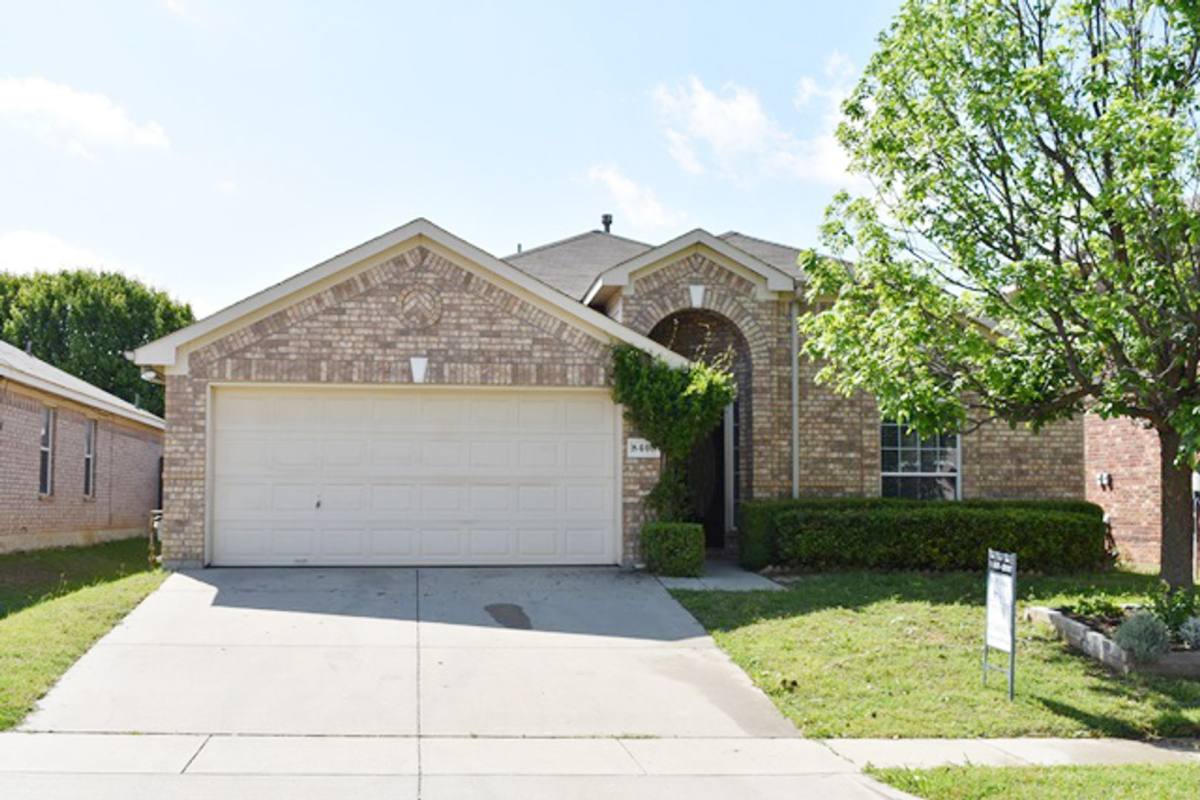House for rent at 8408 Prairie Fire Dr, Fort Worth, TX 76131