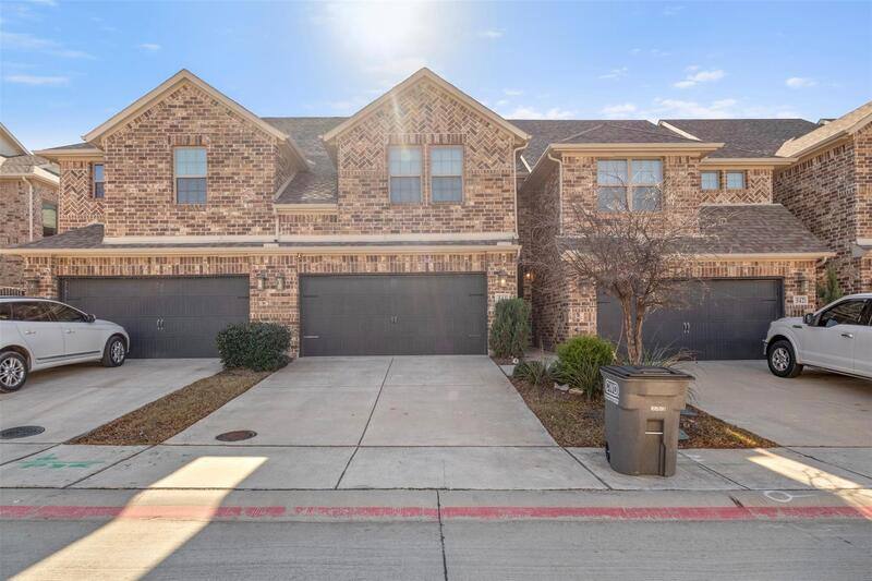 Townhouse for rent at 544 Sequoia St, Allen, TX 75002