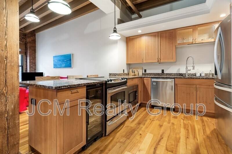 Condo for rent at 111 Beach St #3D 3rd Floor, Boston, MA 02111