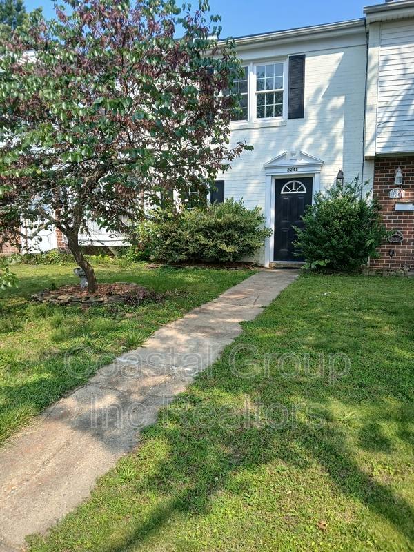 Townhouse for rent at 2241 Sedgewick Dr #1, Virginia Beach, VA 23454