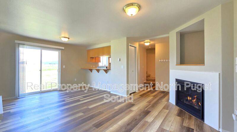 Townhouse for rent at 16835 167th Ave SE, Monroe, WA 98272