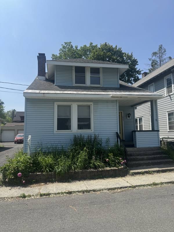 Apartment for rent at 1823 8th St #2, Rensselaer, NY 12144