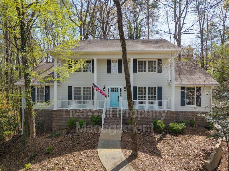 House for rent at 2105 Arrowleaf Dr, Birmingham, AL 35244
