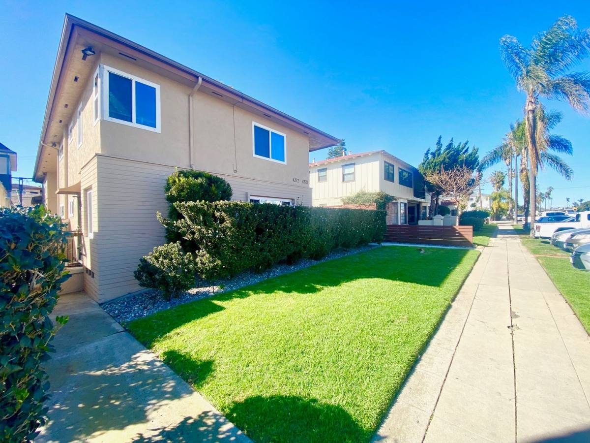 Apartment for rent at 4272-4278 Campus Ave, San Diego, CA 92103