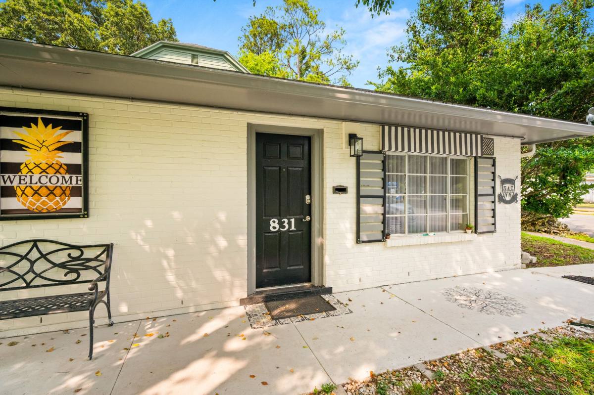 Apartment for rent at 831 Bush Ave, Alexandria, LA 71301