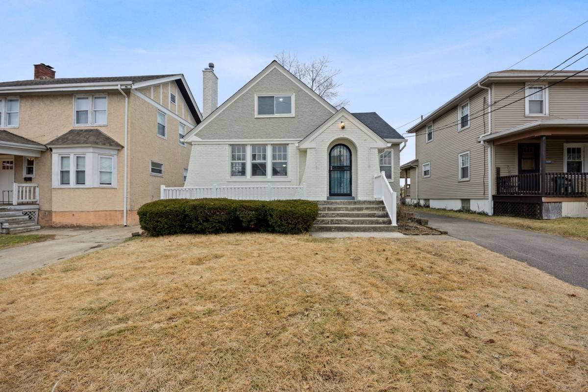 House for rent at 3610 Tamarack Ave, Cincinnati, OH 45207