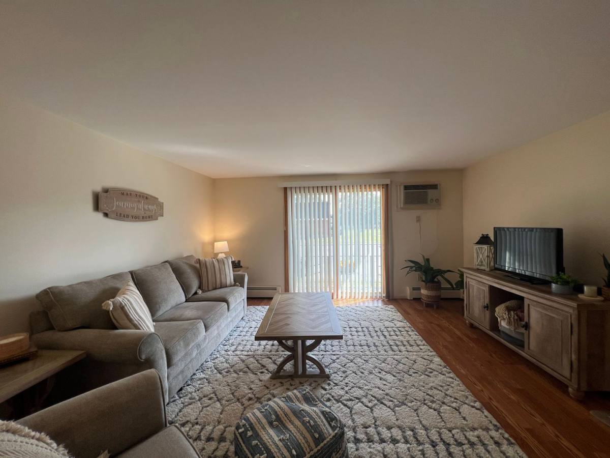 Apartment for rent at 720 Lancer Court, Depew, NY 14043