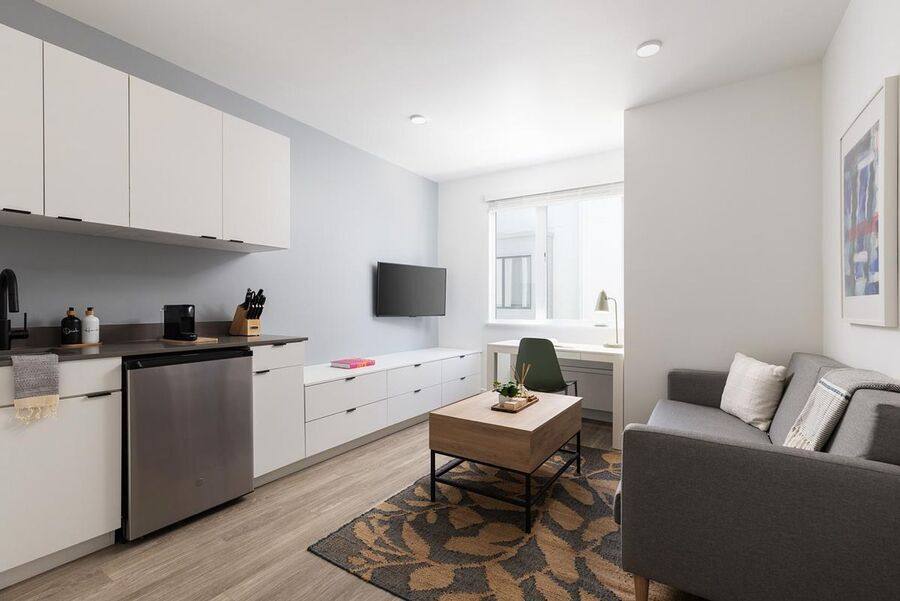 Townhouse for rent at 1937 Brush St #C, Oakland, CA 94612