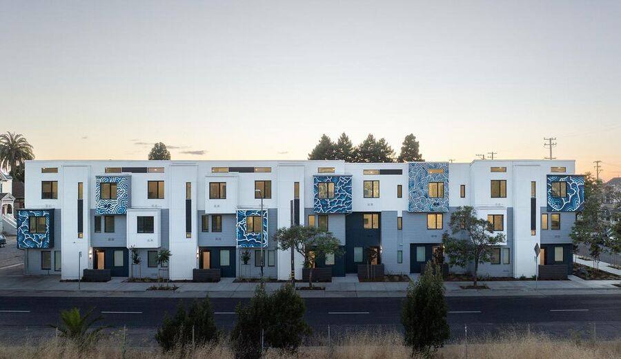 Townhouse for rent at 1941 Brush St #C, Oakland, CA 94612