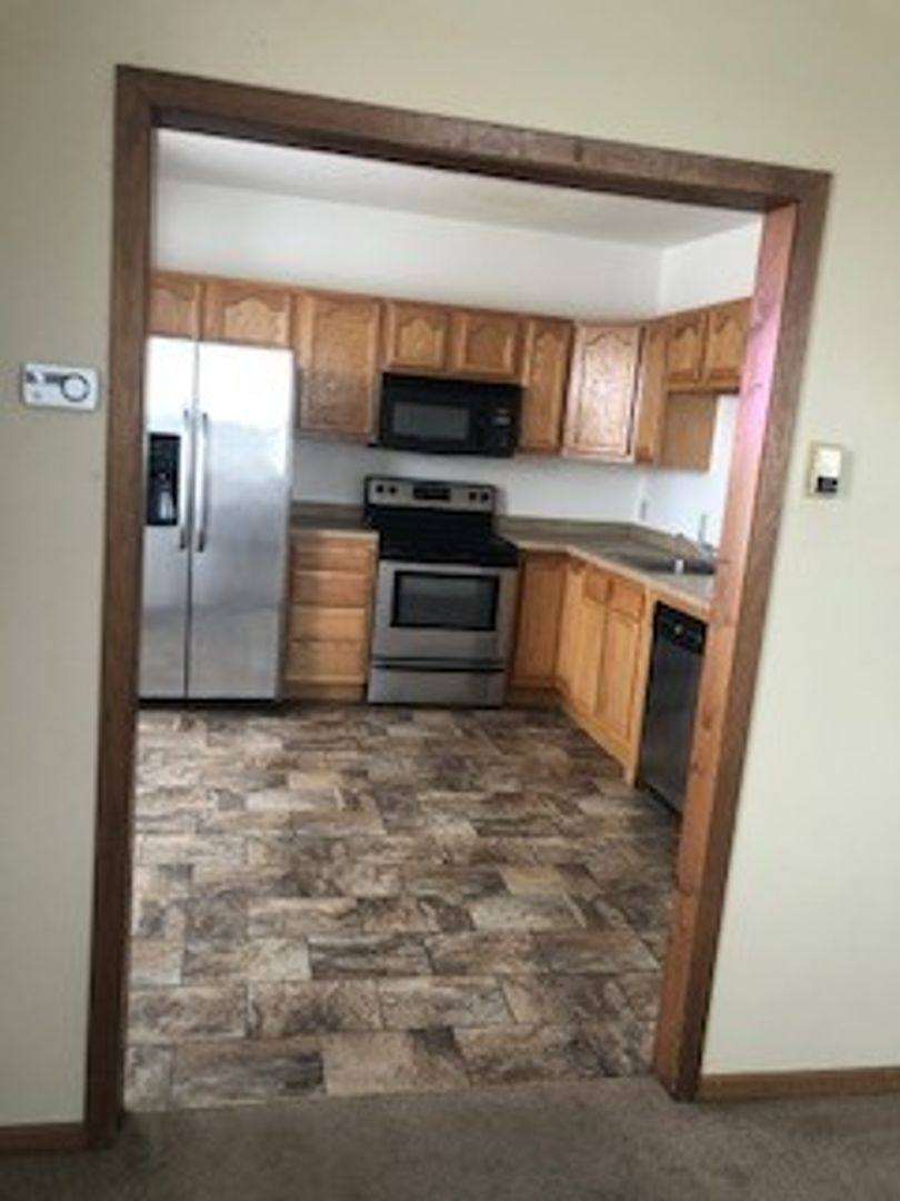 Apartment for rent at 405 Burleigh, Yankton, SD 57078