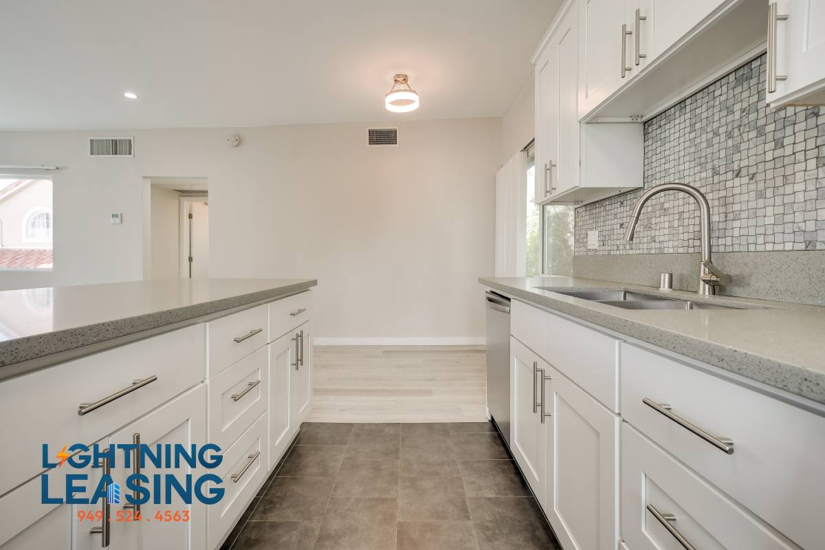 Apartment for rent at 969 Larrabee St #13D, West Hollywood, CA 90069
