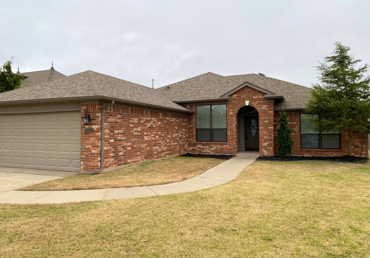 House for rent at 2200 SE 5th St, Oklahoma City, OK 73160