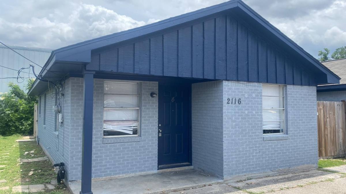 Apartment for rent at 2116 Thonig Rd, Houston, TX 77055
