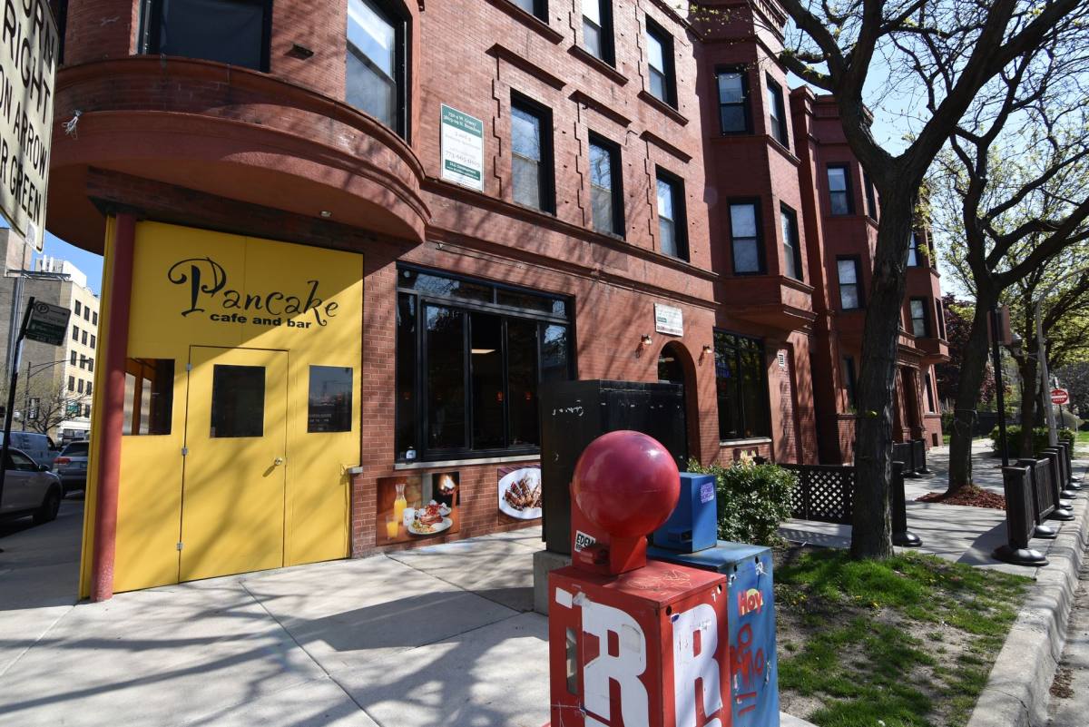 Apartment for rent at 732 W Grace 3803-3809 N Broadway, Chicago, IL 60613