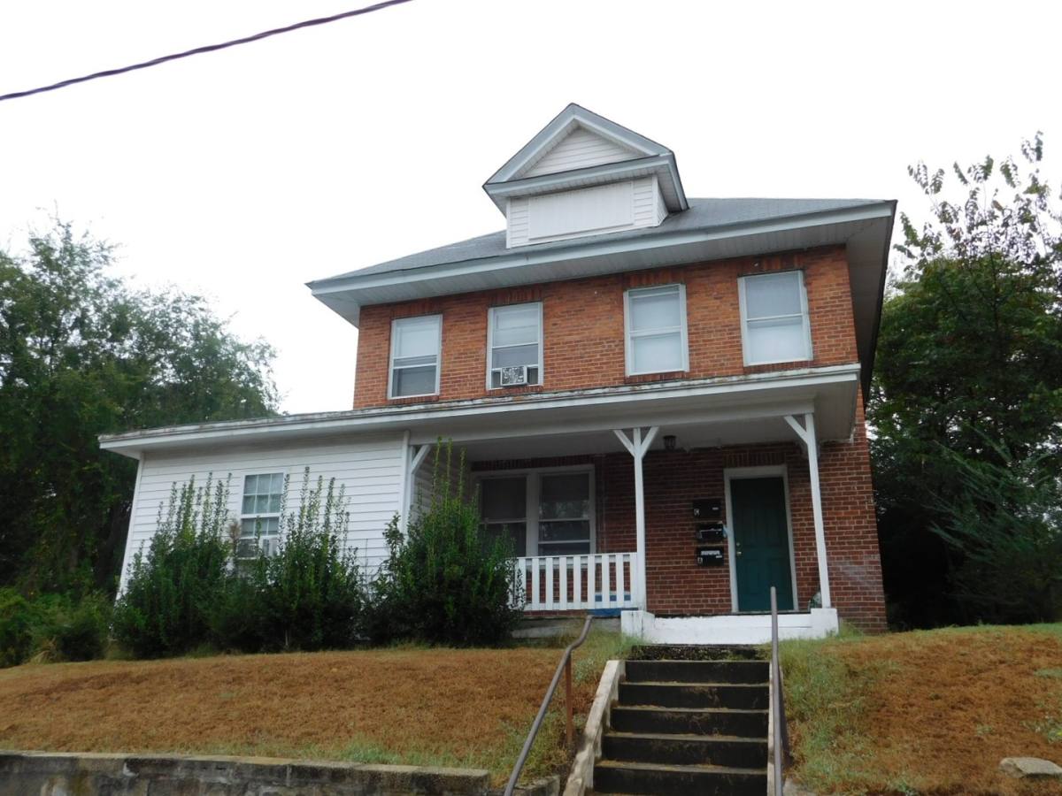 Apartment for rent at 601 B E Broadway Ave, Hopewell, VA 23860