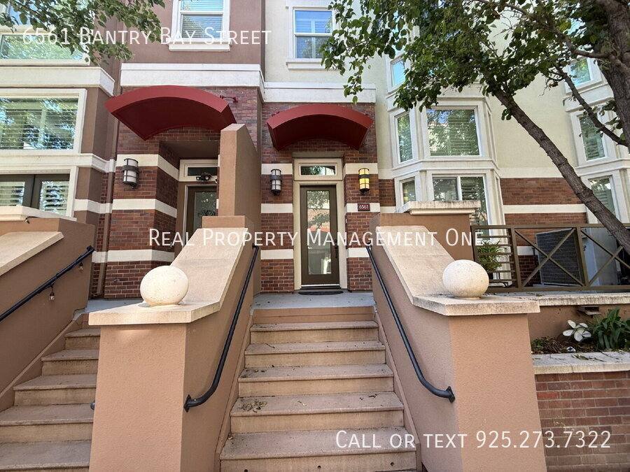 Townhouse for rent at 6561 Bantry Bay St, Dublin, CA 94568