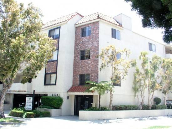 Apartment for rent at 2437 Corinth Ave, Los Angeles, CA 90064